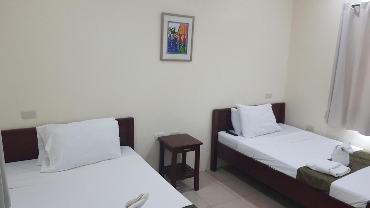 Blue Lagoon Inn & Suites Puerto Princesa Eksteriør bilde