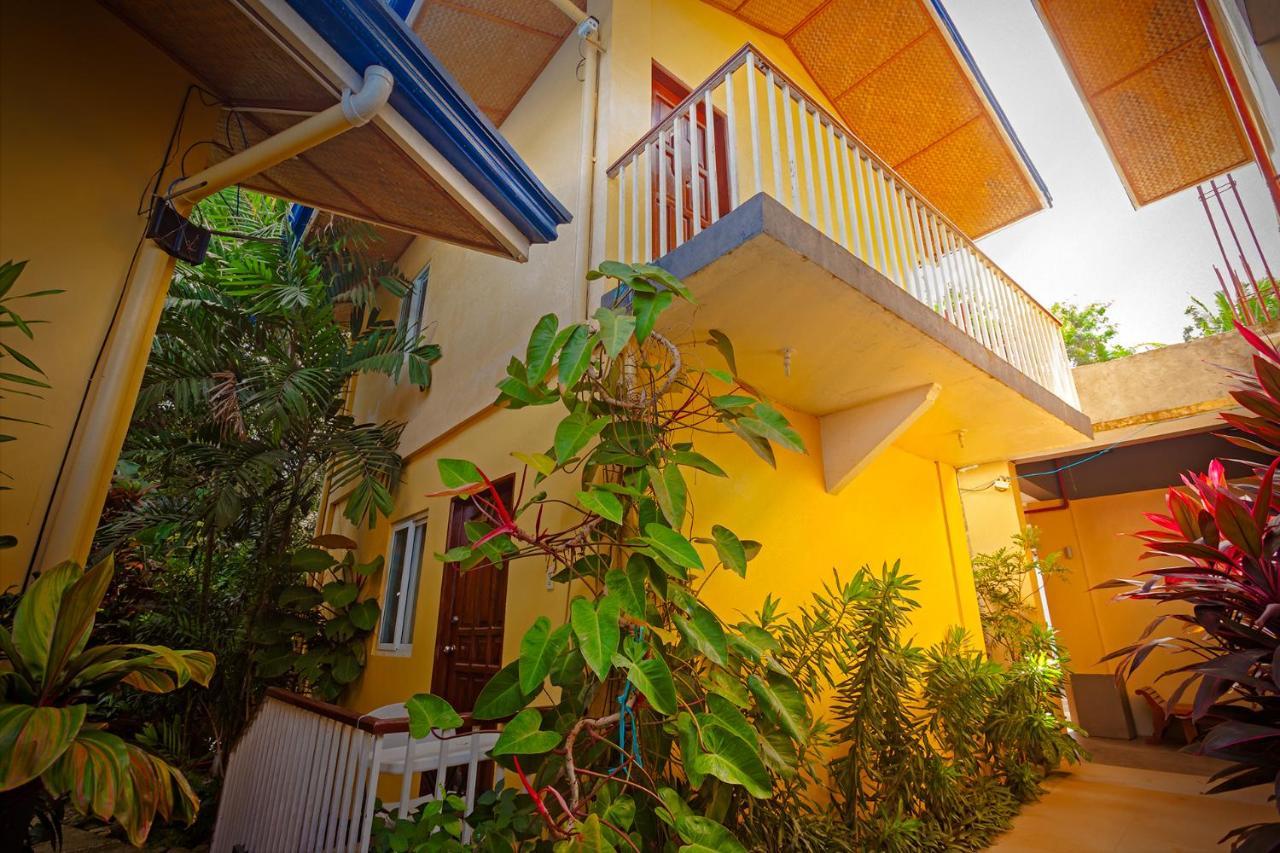 Blue Lagoon Inn & Suites Puerto Princesa Eksteriør bilde
