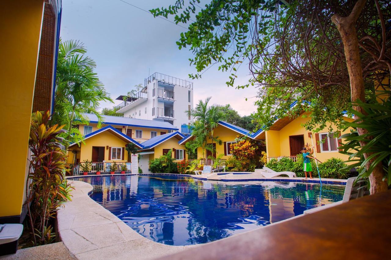 Blue Lagoon Inn & Suites Puerto Princesa Eksteriør bilde